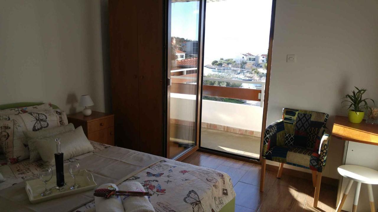 Vera Apartment 1 Рогозница Номер фото