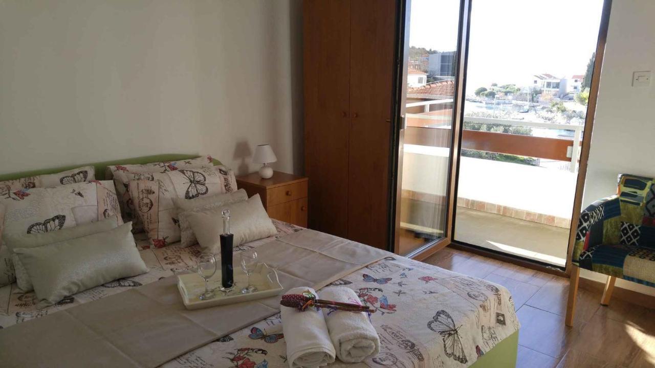 Vera Apartment 1 Рогозница Номер фото